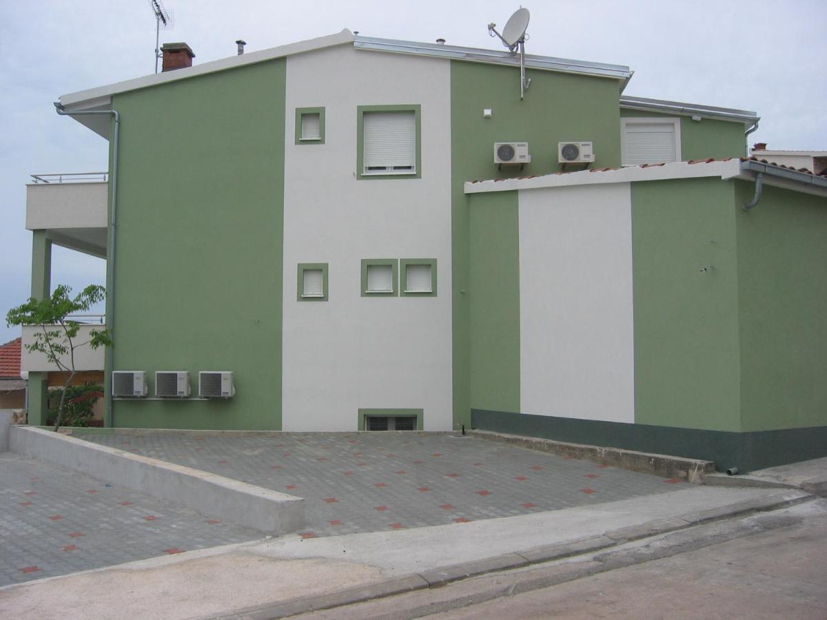 -Villa Sjor -Primosten-Apartmani- Has 2 Large Apartments And 2 Smaller Ones -Primosten Lokvice 6 Zewnętrze zdjęcie